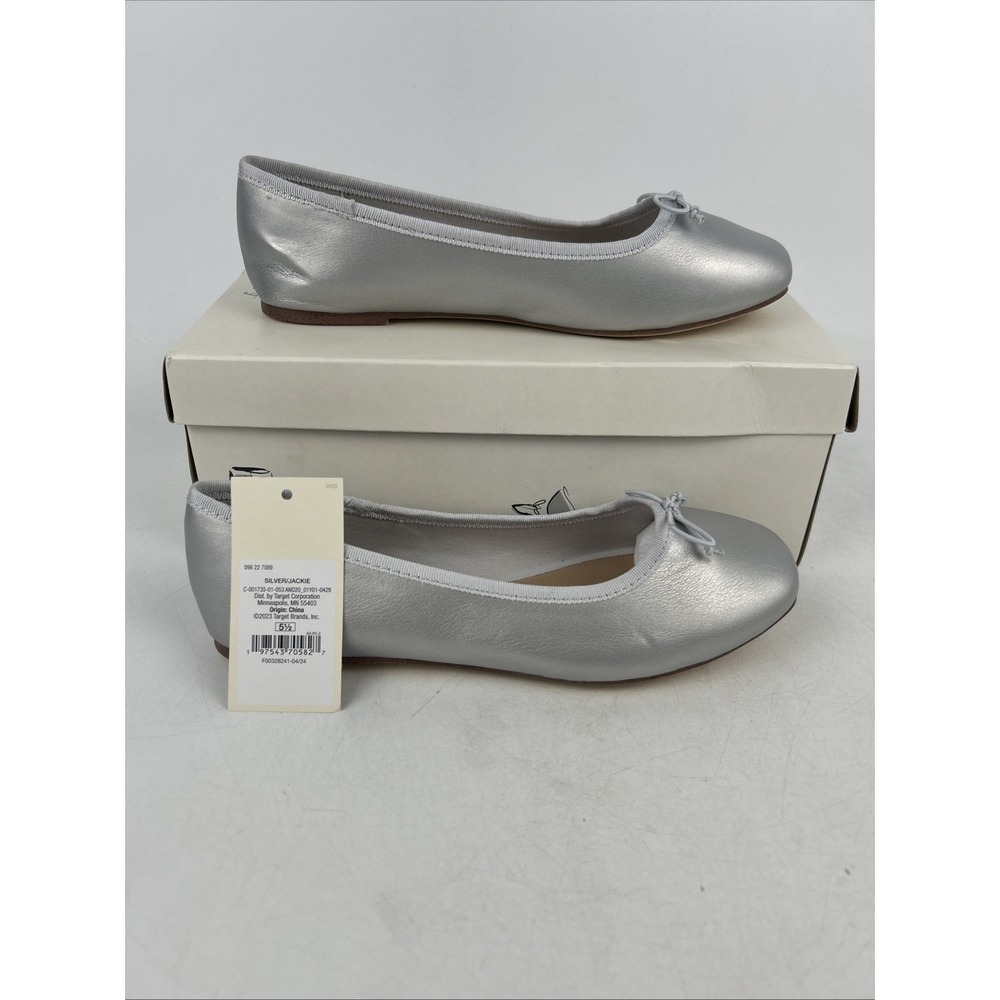 A New Dayโ Jackie Flats Memory Foam Silver Size 5.5